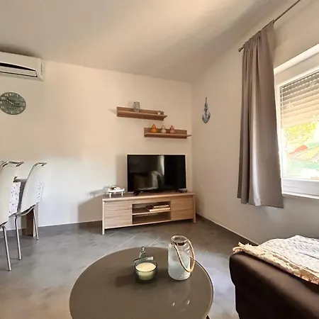 Iva Apartment